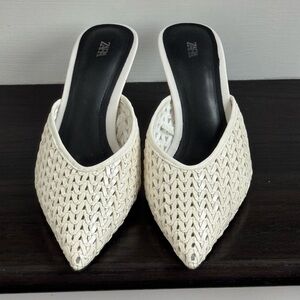 ✨ Zara Ivory Woven Pointed-Toe Mule Heels – EU 39 ✨